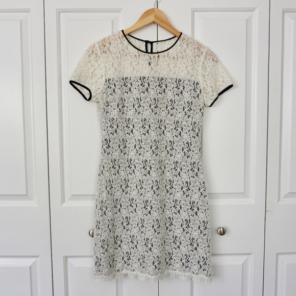 💥Host Pick💥DVF | Barbie Lace Overlay Dress - Picture 4 of 7